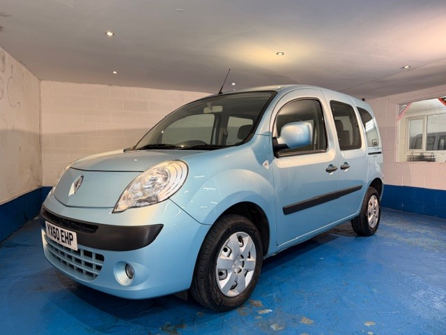 2010 Renault Kangoo 1.6 16v Expression in Blue — image 1