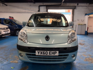 2010 Renault Kangoo 1.6 16v Expression in Blue — image 6