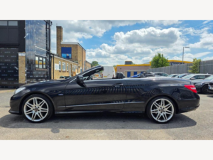 2011 Mercedes-Benz E Class 3.0 E350 Cdi V6 Blueefficiency Sport Edition 125 Cabriolet G-Tronic Euro 5 2dr in Black — image 4