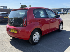 2015 Volkswagen Up! 1.0 Move Up! in Red — image 3