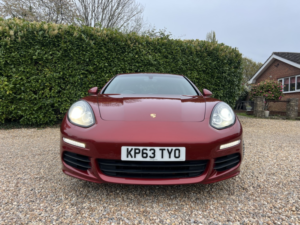 2013 Porsche Panamera 3.0 D V6 in Red — image 4