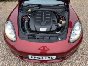2013 Porsche Panamera 3.0 D V6 in Red — image 6