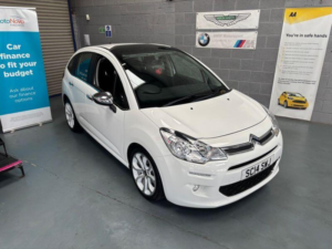 2014 Citroen C3 1.2 Vti Selection Euro 5 5dr in White — image 3