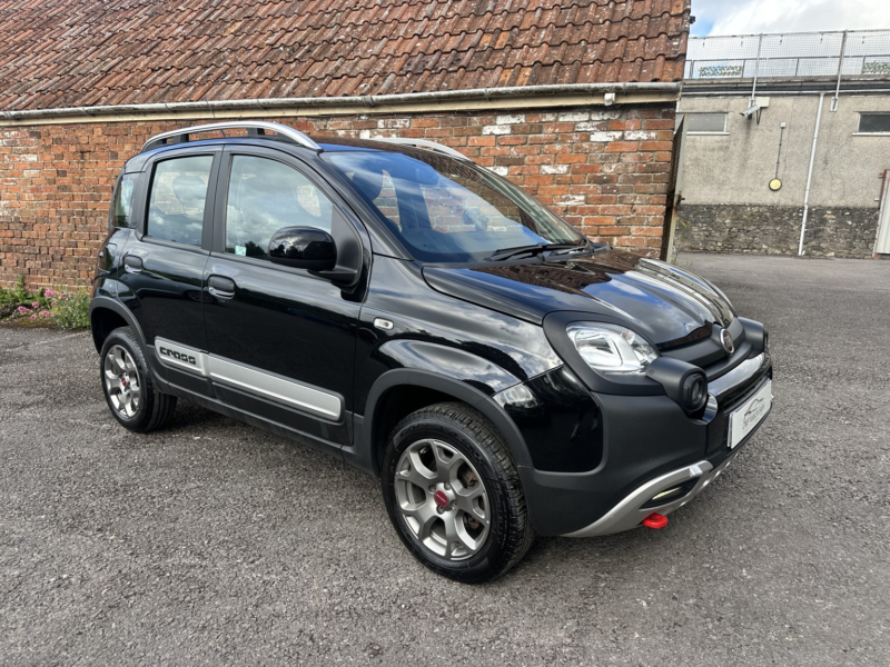2020 Fiat Panda 0.9 0.9 Twinair 85hp Cross 4x4 in Black — image 1