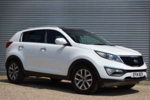 2014 Kia Sportage 1.7 Crdi Ecodynamics 2 in White — image 2