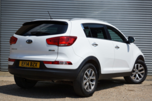 2014 Kia Sportage 1.7 Crdi Ecodynamics 2 in White — image 4