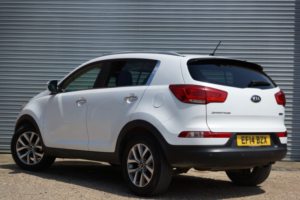 2014 Kia Sportage 1.7 Crdi Ecodynamics 2 in White — image 6