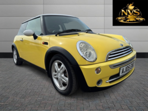 2005 MINI Hatch 1.6 Cooper Hatch in Yellow — image 1