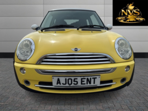 2005 MINI Hatch 1.6 Cooper Hatch in Yellow — image 2