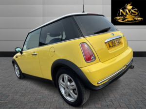 2005 MINI Hatch 1.6 Cooper Hatch in Yellow — image 5