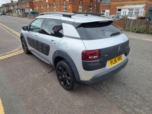 2016 Citroen C4 Cactus 1.2 Puretech Flair Euro 6 (s/s) 5dr in Silver — image 4