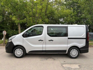 2019 Vauxhall Vivaro 1.6 Cdti 2900 Crew Van L1 H1 Euro 6 (s/s) 5dr (6 Seat) in Silver — image 4