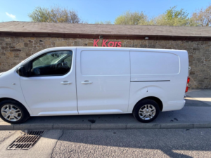 2022 Vauxhall Vivaro 1.5 Turbo D 2900 Sportive L2 H1 Euro 6 (s/s) 6dr in White — image 5
