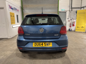2014 Volkswagen Polo 1.0 Bluemotion Tech Se in Blue — image 6