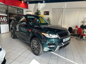 2017 Land Rover Range Rover Sport 3.0 Sd V6 Hse Dynamic in Green — image 3