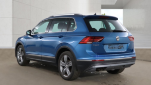 2018 Volkswagen Tiguan 2.0 Tdi Sel R Line Spec In Blue,pan Roof,sat Nav,heated Seats,plus More Added. in Blue — image 3