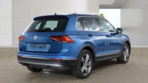 2018 Volkswagen Tiguan 2.0 Tdi Sel R Line Spec In Blue,pan Roof,sat Nav,heated Seats,plus More Added. in Blue — image 4
