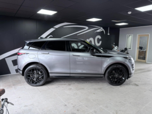 2023 Land Rover Range Rover Evoque 1.5 P300e 12.2kwh Edition Auto 4WD Euro 6 (s/s) 5dr in Grey — image 5