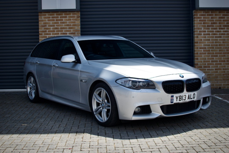2013 BMW 5 Series 2.0 525d M Sport Touring in Silver — image 1