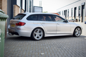 2013 BMW 5 Series 2.0 525d M Sport Touring in Silver — image 5