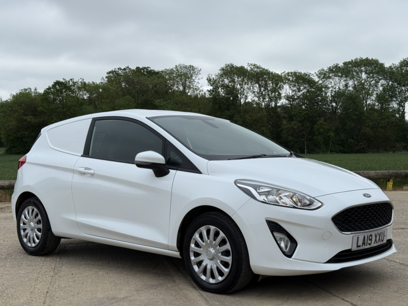 2019 Ford Fiesta Van 1.5 Tdci in White — image 1