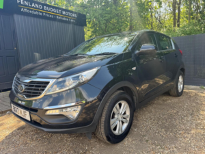 2013 Kia Sportage 1.7 Crdi Ecodynamics 1 2WD Euro 5 (s/s) 5dr in Black — image 3