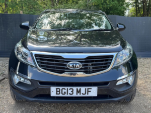 2013 Kia Sportage 1.7 Crdi Ecodynamics 1 2WD Euro 5 (s/s) 5dr in Black — image 4