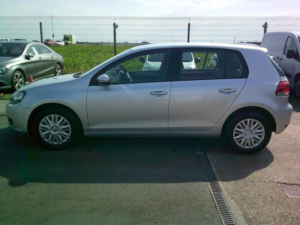 2009 Volkswagen Golf 1.6 Fsi S in Silver — image 2