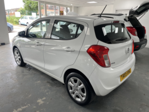 2016 Vauxhall Viva 1.0 I Se in White — image 3