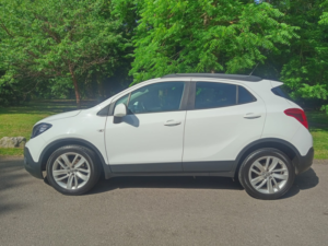 2016 Vauxhall Mokka 1.6 I Exclusiv in White — image 3