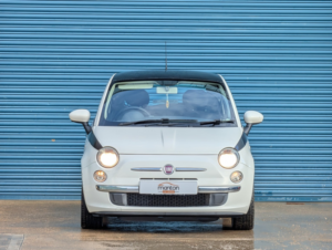 2011 Fiat 500 1.2 Lounge 2011 Automatic Panoramic Sunroof 29,000 Miles 1 Elderly Lady Owner Full Service History in White — image 4