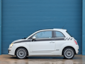 2011 Fiat 500 1.2 Lounge 2011 Automatic Panoramic Sunroof 29,000 Miles 1 Elderly Lady Owner Full Service History in White — image 5