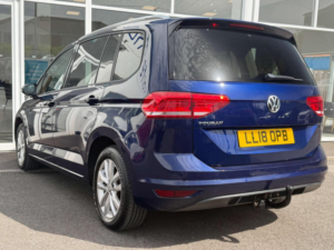 2018 Volkswagen Touran 1.6 Tdi Se Family DSG Euro 6 (s/s) 5dr in Blue — image 2