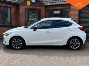 2016 Mazda Mazda2 1.5 Skyactiv-G Sport Black Euro 6 (s/s) 5dr in White — image 5