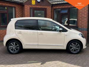 2015 SEAT Mii 1.0 12v By Mango Euro 6 5dr in Beige — image 6