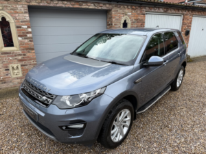 2018 Land Rover Discovery Sport 2.0 Si4 Se Tech in Blue — image 2