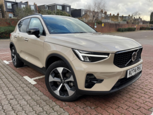 2025 Volvo Xc40