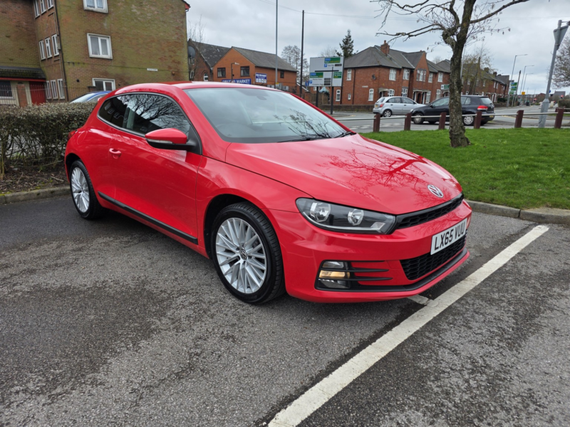 2015 Volkswagen Scirocco 1.4 Tsi Bluemotion Tech in Red — image 1