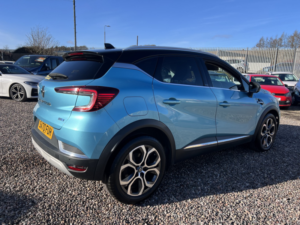 2020 Renault Captur 1.6 S Edition E-Tech Plug-In Hybrid 160 Auto in Blue — image 2