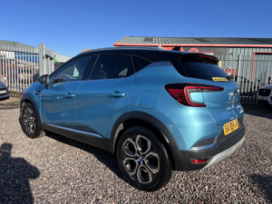 2020 Renault Captur 1.6 S Edition E-Tech Plug-In Hybrid 160 Auto in Blue — image 4