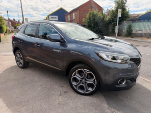 2017 Renault Kadjar 1.2 Tce Dynamique S Nav Euro 6 (s/s) 5dr in Grey — image 6
