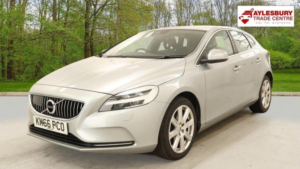 2016 Volvo V40 2.0 D2 Inscription Euro 6 (s/s) 5dr in Silver — image 2