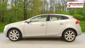 2016 Volvo V40 2.0 D2 Inscription Euro 6 (s/s) 5dr in Silver — image 6