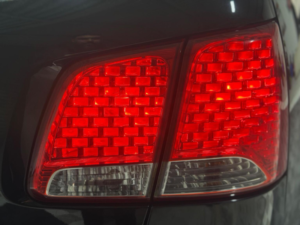 2010 Kia Sorento 2.2 Crdi 1 Auto Euro 5 5dr in Black — image 5