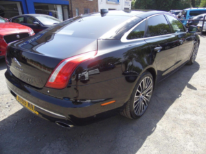 2015 Jaguar Xj 3.0d V6 Autobiography Auto Euro 6 (s/s) 4dr (lwb) in Black — image 6