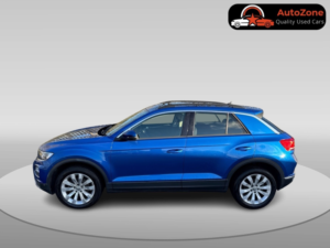 2018 Volkswagen T-Roc 1.0 Tsi Se in Blue — image 4