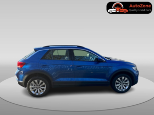 2018 Volkswagen T-Roc 1.0 Tsi Se in Blue — image 5
