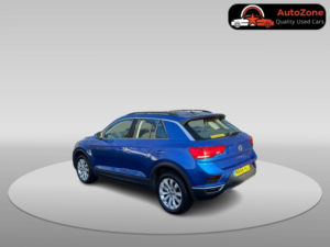 2018 Volkswagen T-Roc 1.0 Tsi Se in Blue — image 6