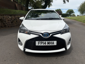 2014 Toyota Yaris 1.5 Vvt-H Excel in White — image 2