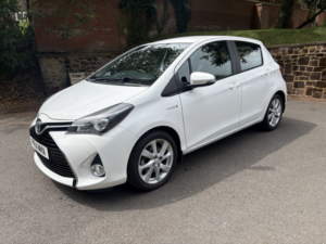 2014 Toyota Yaris 1.5 Vvt-H Excel in White — image 5